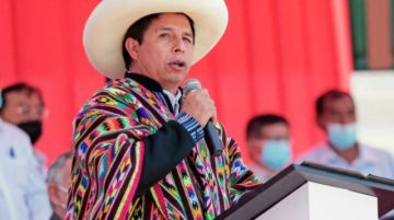 Castillo anuncia que pone en venta el avión presidencial de Perú