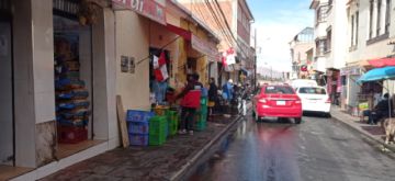 Acuden a los mercados de la ciudad de Potosí.