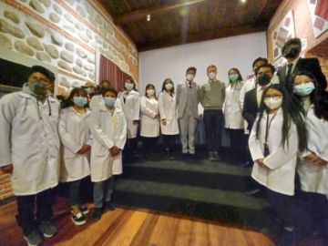 Hubo actividades académicas además de las cirugías.