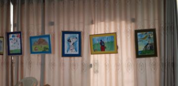 Los cuadros y maquetas fueron trabajados por los escolares a los largo del año.