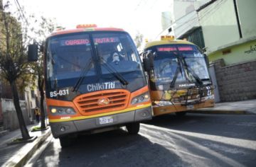 Un hombre muere atropellado por un bus ChikiTiti en medio de una pelea en La Paz