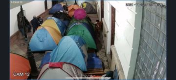 Hubo armado de carpas desde el domingo por la noche