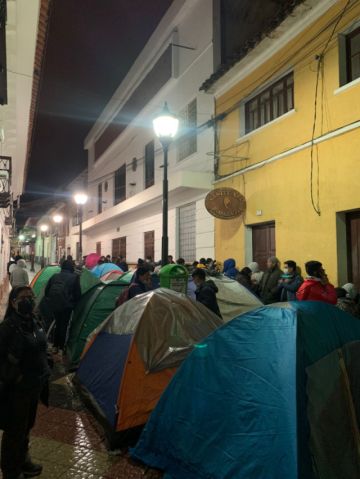 Hubo armado de carpas desde el domingo por la noche