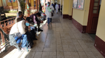 Colegio Médico observa bajo porcentaje de vacunación en Bolivia