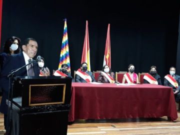 Concejo Municipal distingue a personas por aporte a Potosí