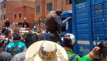 Investigan fallecimiento de dos autoridades originarias atropelladas por un camión en Pocoata