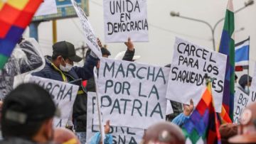 Oposición pedirá informe de qué militares y policías habrían participado en marcha del MAS, como reveló Evo Morales