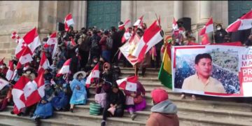 Llegaron tras la marcha que partió de la Plaza El Minero.