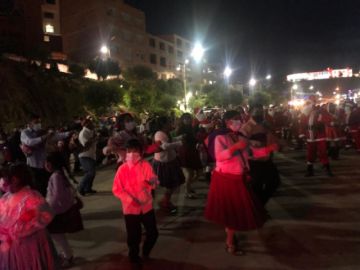 Potosí vivió la entrada navideña y recibió al Tren de la Navidad