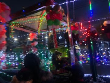 Potosí vivió la entrada navideña y recibió al Tren de la Navidad