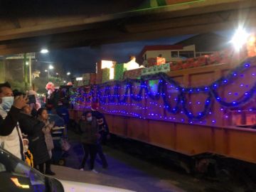 Potosí vivió la entrada navideña y recibió al Tren de la Navidad