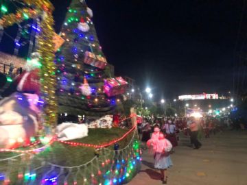 Potosí vivió la entrada navideña y recibió al Tren de la Navidad