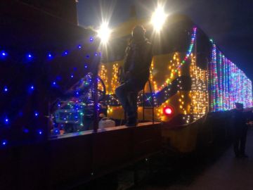 Potosí vivió la entrada navideña y recibió al Tren de la Navidad