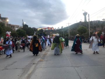 Potosí vivió la entrada navideña y recibió al Tren de la Navidad