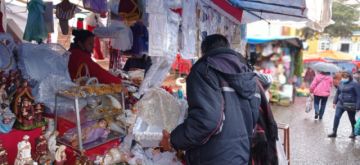 La lluvia no frena las ventas de productos navideños