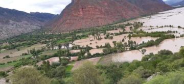 En pasadas horas se presentaron torrenciales lluvias en la provincia Cornelio Saavedra del Departamento de Potosí lo que hizo crecer el causar del río Pilcomayo.
