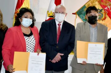 El acto se realizó en Sucre.
