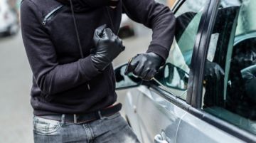 Policía aprehende a sospechosos de robo de autopartes en Colquechaca