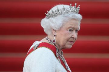 El despacho de la reina subrayó que ella está vacunada.