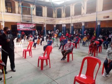 Inicia jornada de vacunación con miras a las clases presenciales y semipresenciales