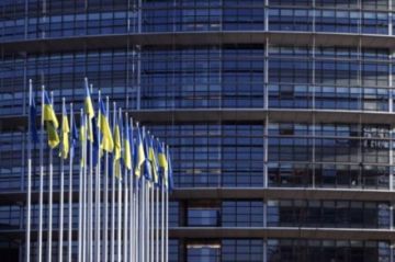 La UE agrega a 160 magnates y senadores rusos a su lista negra de sanciones