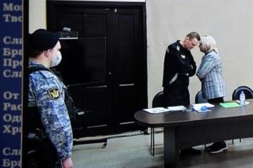 El opositor ruso Navalni es declarado culpable por fraude y desacato
