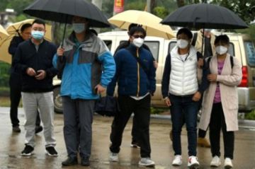 Encuentran una de las cajas negras del avión que se estrelló en China