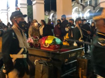 Los restos de los héroes fueron trasladados desde el cementerio potosino.