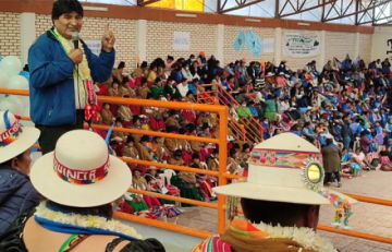 Según uno de los fundadores, Evo Morales no quiere sombras y por eso no hay renovación de líderes en el MAS