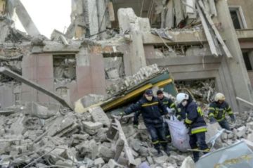  Al menos dos muertos en ataque ruso a sede de gobierno de ciudad ucraniana de Mikolaiv