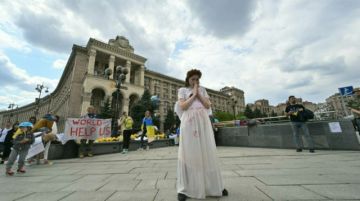 Una mayoría de ucranianos apoya al batallón Azov, "nazi" según Moscú