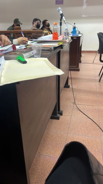 Reportan que el presunto feminicida va a local público con custodios