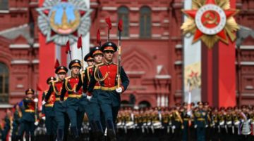 Se realiza el último ensayo antes del desfile militar del 9 de mayo en Rusia