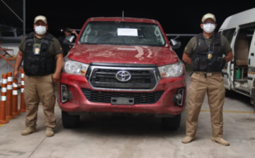 Camioneta robada y que era ofertada en Yapacaní pertenecería a un Banco chileno