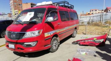La Paz: Encuentran a minibús que habría fugado tras atropellar y matar a una persona