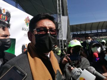 Ante posible quinta ola, ministro Pary insta a los estudiantes a vacunarse contra el coronavirus