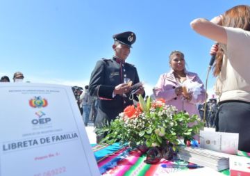 De las 34 parejas, 20 son de la región potosina y 14 son del interior del país, de varias ciudades.