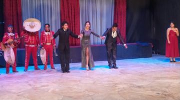 El Sambo Salvito, La sanguchera de la esquina, Maridos exprimidos y El cumpleaños del Warjata fueron las obras que presentó en el teatro potosino.