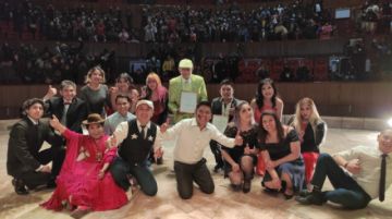 El Sambo Salvito, La sanguchera de la esquina, Maridos exprimidos y El cumpleaños del Warjata fueron las obras que presentó en el teatro potosino.
