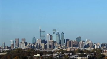 EE.UU.: Tres muertos y 11 heridos por un tiroteo en plena calle en Filadelfia