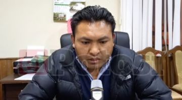 Fortalecen con vitaminas al ganado camélido en el sudoeste y norte de Potosí.