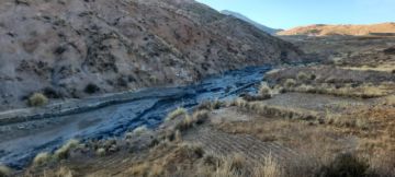 Se muestras imágenes con el agua en la zona.