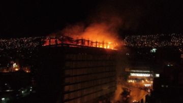 Incendio en los galpones de la empresa VITA. FOTO Daniel MIRANDA