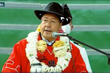 Presidente Luis Arce advierte que la "vieja derecha está queriendo sacar sus garras"
