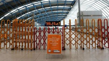 El principal puerto de carga británico se suma a la ola de huelgas en Reino Unido