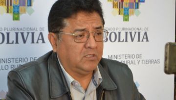 Ministro Gonzales dice que no puede haber dos Adepcocas y plantea que las bases decidan
