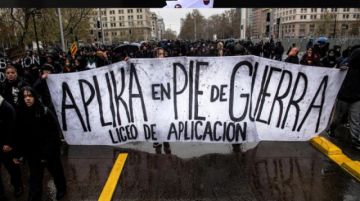Estudiantes vuelven a protestar por mejoras a la educación en Chile