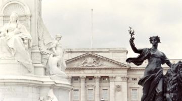 La vasta fortuna de la reina Isabel II