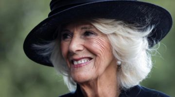 La nueva reina consorte Camila, un discreto debut sin pasos en falso