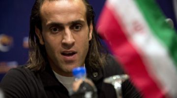 El exfutbolista Ali Karimi es procesado por la justicia iraní, según la prensa